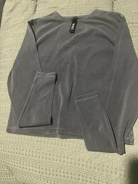 SKIMS Women's Long-Sleeve Tee in Gray/Black